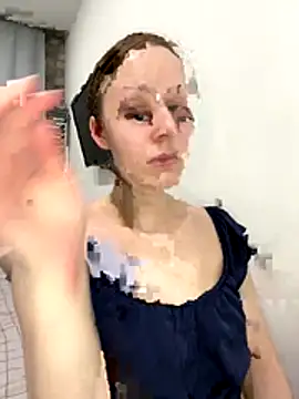 Snapshot of Im_Regina chatting on 12/18/25, 04:02 Im Regina online show from 12/18/25, 04:02