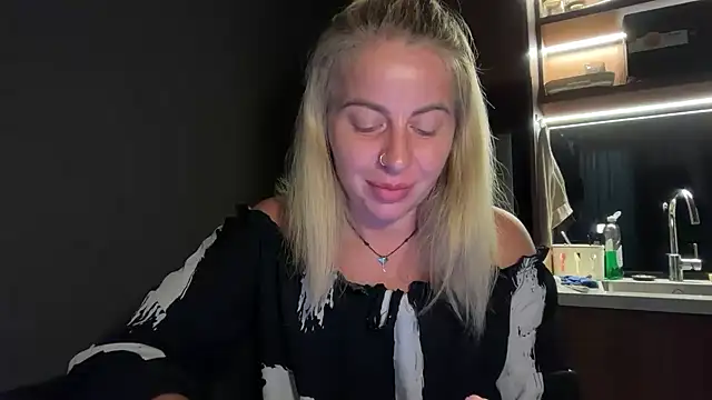 Miravynn online show from 02/24/26, 05:22