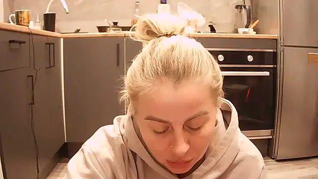 Miravynn online show from 03/29/26, 09:26