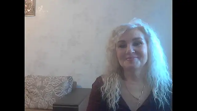 Snapshot of LadySexyBlond chatting on 05/18/26, 01:39 LadySexyBlond online show from 05/18/26, 01:39