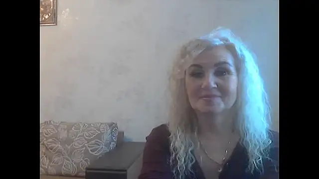 Snapshot of LadySexyBlond chatting on 07/14/26, 04:23 LadySexyBlond online show from 07/14/26, 04:23