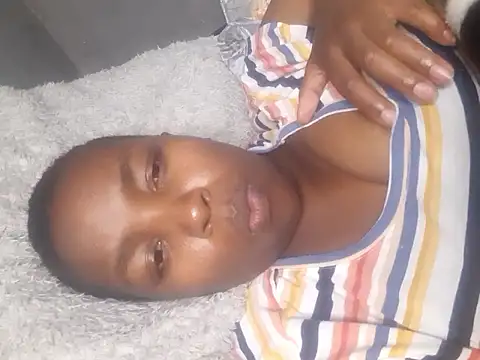 Snapshot of QueenLanaL chatting on 10/23/25, 09:24 QueenLanaL online show from 10/23/25, 09:24