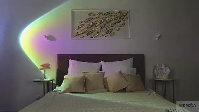 Nicole Broown  online show from 11/05/25, 09:15