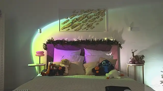 Nicole Broown  online show from 01/05/26, 09:18