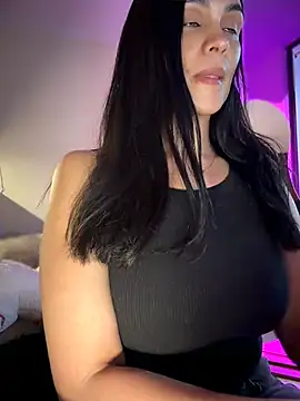 Snapshot of Antonella_Maxwell chatting on 05/07/26, 07:41 Antonella Maxwell online show from 05/07/26, 07:41