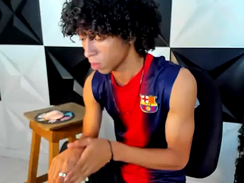 Snapshot of xion_ez chatting on 10/26/25, 07:42 xion ez online show from 10/26/25, 07:42