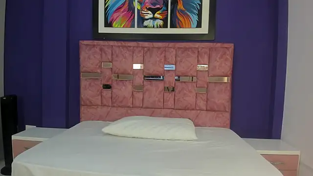 Snapshot of abella_lov chatting on 11/22/25, 12:26 abella lov online show from 11/22/25, 12:26