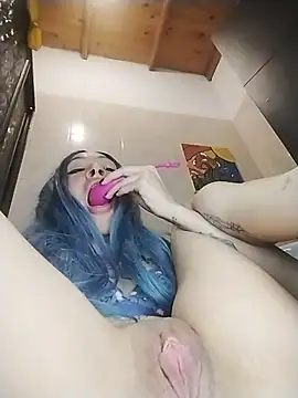 ssssavageee online show from 02/23/26, 07:44