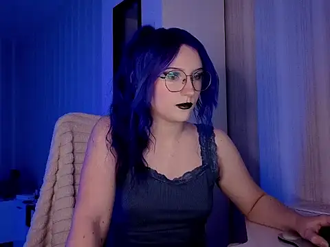 Snapshot of violet-siren-x chatting on 03/19/26, 10:52 violet-siren-x online show from 03/19/26, 10:52