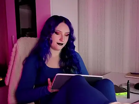 Snapshot of violet-siren-x chatting on 04/03/26, 10:13 violet-siren-x online show from 04/03/26, 10:13