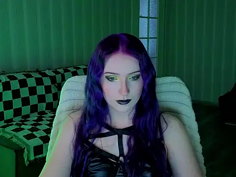 Snapshot of violet-siren-x chatting on 06/16/26, 11:57 violet-siren-x online show from 06/16/26, 11:57