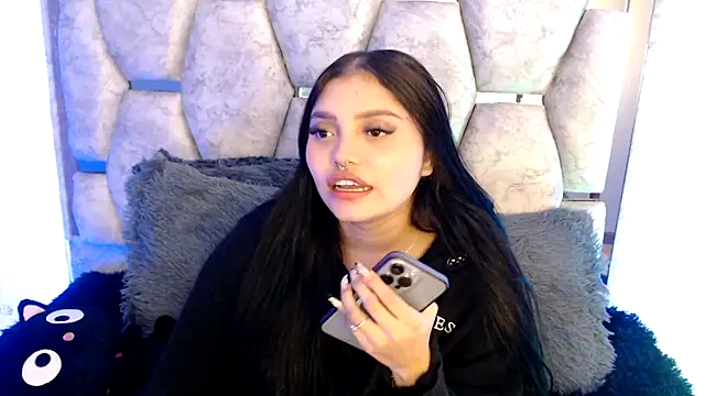 AnalyMilles online show from 03/24/26, 05:12