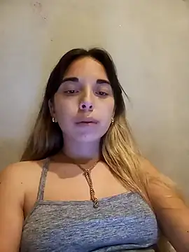 CrisHot202 online show from 10/02/25, 05:47