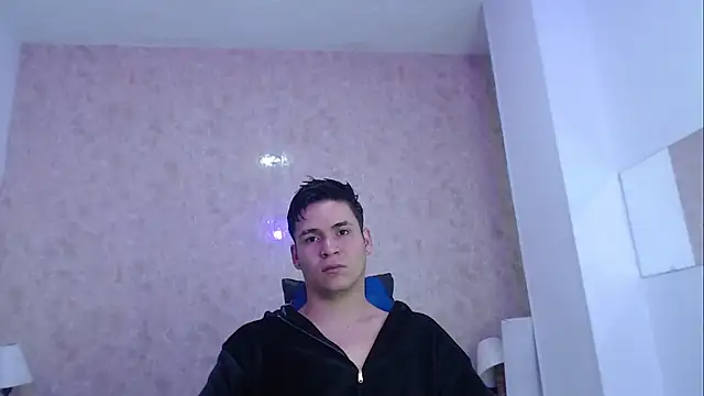 Aaron Foxxx online show from 09/30/25, 01:05