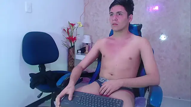 Aaron Foxxx online show from 10/10/25, 01:10