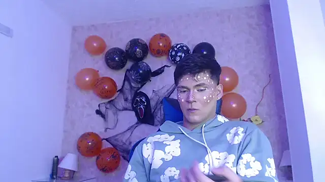 Aaron Foxxx online show from 11/02/25, 07:16