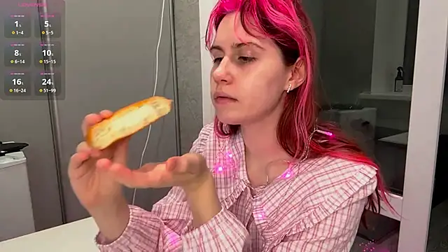 Snapshot of FawnDubler chatting on 09/27/25, 05:29 FawnDubler online show from 09/27/25, 05:29