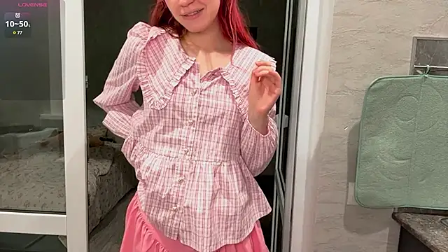 Snapshot of FawnDubler chatting on 10/03/25, 06:27 FawnDubler online show from 10/03/25, 06:27