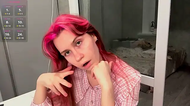 Snapshot of FawnDubler chatting on 10/08/25, 05:32 FawnDubler online show from 10/08/25, 05:32