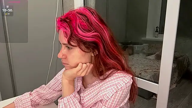 Snapshot of FawnDubler chatting on 10/09/25, 06:06 FawnDubler online show from 10/09/25, 06:06