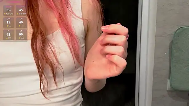 Snapshot of FawnDubler chatting on 10/15/25, 05:57 FawnDubler online show from 10/15/25, 05:57