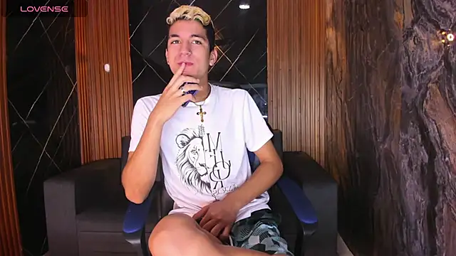 Stiben boy online show from 10/15/25, 03:06