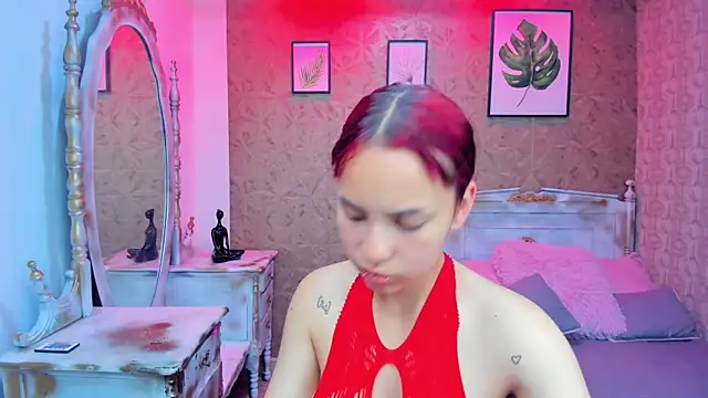 Megane whitte online show from 11/03/25, 07:26