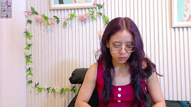 Abrilmirren online show from 03/24/26, 11:15