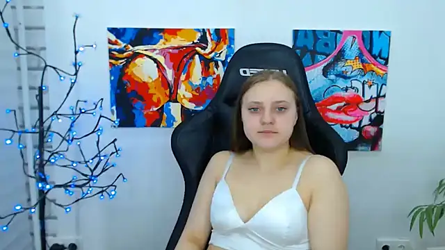 ArinaBelle online show from 11/26/25, 01:06