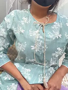 Snapshot of Lisa_afreen chatting on 03/13/26, 05:19 Lisa afreen online show from 03/13/26, 05:19