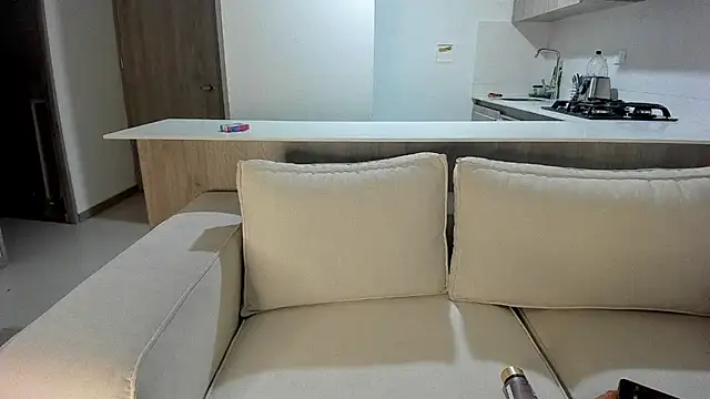 Snapshot of val69_ chatting on 10/09/25, 11:36 val69  online show from 10/09/25, 11:36