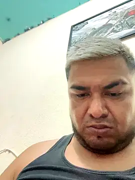 Snapshot of Sk3m_veryhot chatting on 12/03/25, 06:54 Sk3m veryhot online show from 12/03/25, 06:54