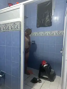 Snapshot of Sk3m_veryhot chatting on 12/21/25, 11:01 Sk3m veryhot online show from 12/21/25, 11:01