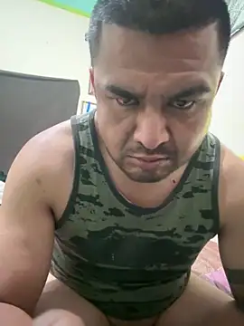 Snapshot of Sk3m_veryhot chatting on 01/18/26, 09:02 Sk3m veryhot online show from 01/18/26, 09:02