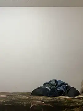 Snapshot of Sk3m_veryhot chatting on 04/19/26, 02:44 Sk3m veryhot online show from 04/19/26, 02:44