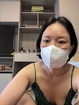 Snapshot of POS001 chatting on 04/16/26, 05:19 POS001 online show from 04/16/26, 05:19