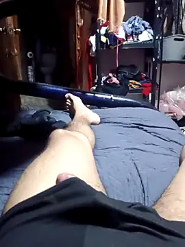 Snapshot of MasterlySirius chatting on 10/22/25, 06:35 MasterlySirius online show from 10/22/25, 06:35