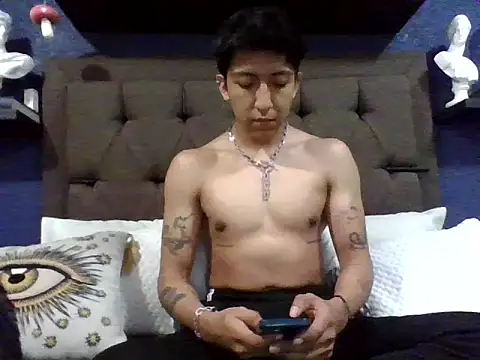 Snapshot of sad_fucking_boy chatting on 10/02/25, 04:08 sad fucking boy online show from 10/02/25, 04:08