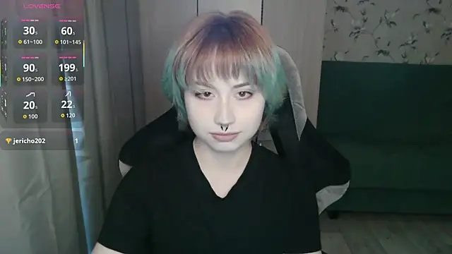 Snapshot of LeisaHopperstad chatting on 05/02/26, 12:43 LeisaHopperstad online show from 05/02/26, 12:43