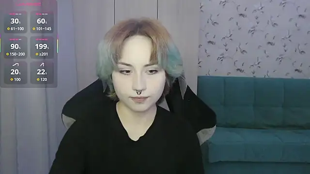 Snapshot of LeisaHopperstad chatting on 05/19/26, 12:11 LeisaHopperstad online show from 05/19/26, 12:11
