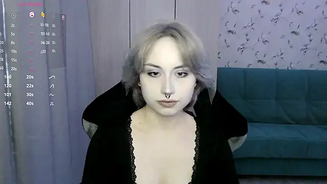 Snapshot of LeisaHopperstad chatting on 06/03/26, 01:25 LeisaHopperstad online show from 06/03/26, 01:25