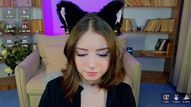  Amelia Shine  online show from 11/28/25, 02:36