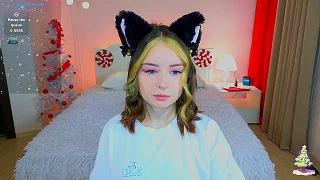  Amelia Shine  online show from 12/18/25, 02:28