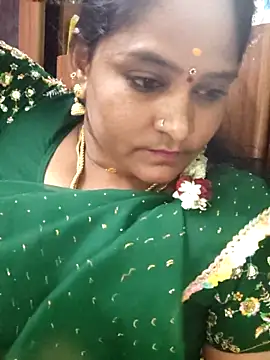 navyasree143 online show from 10/29/25, 10:06