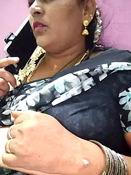 navyasree143 online show from 10/30/25, 01:23