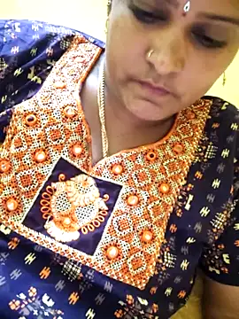 navyasree143 online show from 10/31/25, 01:56