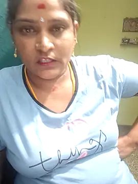 navyasree143 online show from 11/22/25, 05:01