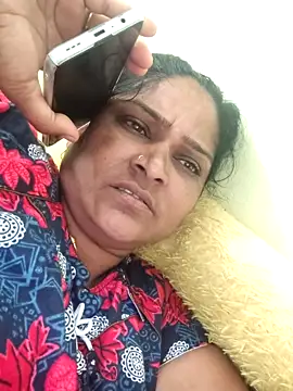 navyasree143 online show from 12/21/25, 03:24