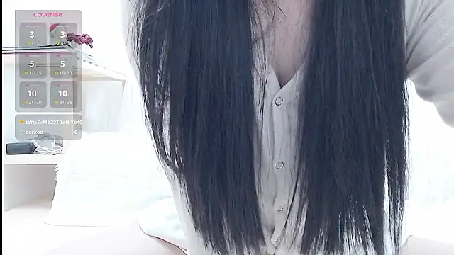 Snapshot of Moj005jp_xo98 chatting on 12/18/25, 07:31 Moj005jp xo98 online show from 12/18/25, 07:31