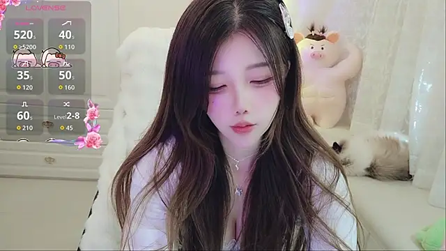 Snapshot of Coco-Di chatting on 03/11/26, 02:39 Coco-Di online show from 03/11/26, 02:39